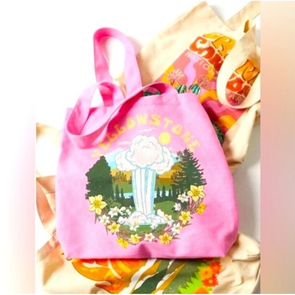 Yellowstone National Park Tote